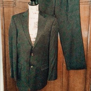 Black Ralph Lauren men’s suit comes with pants too